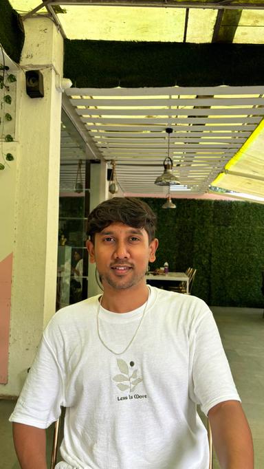 Neeraj Magdum profile